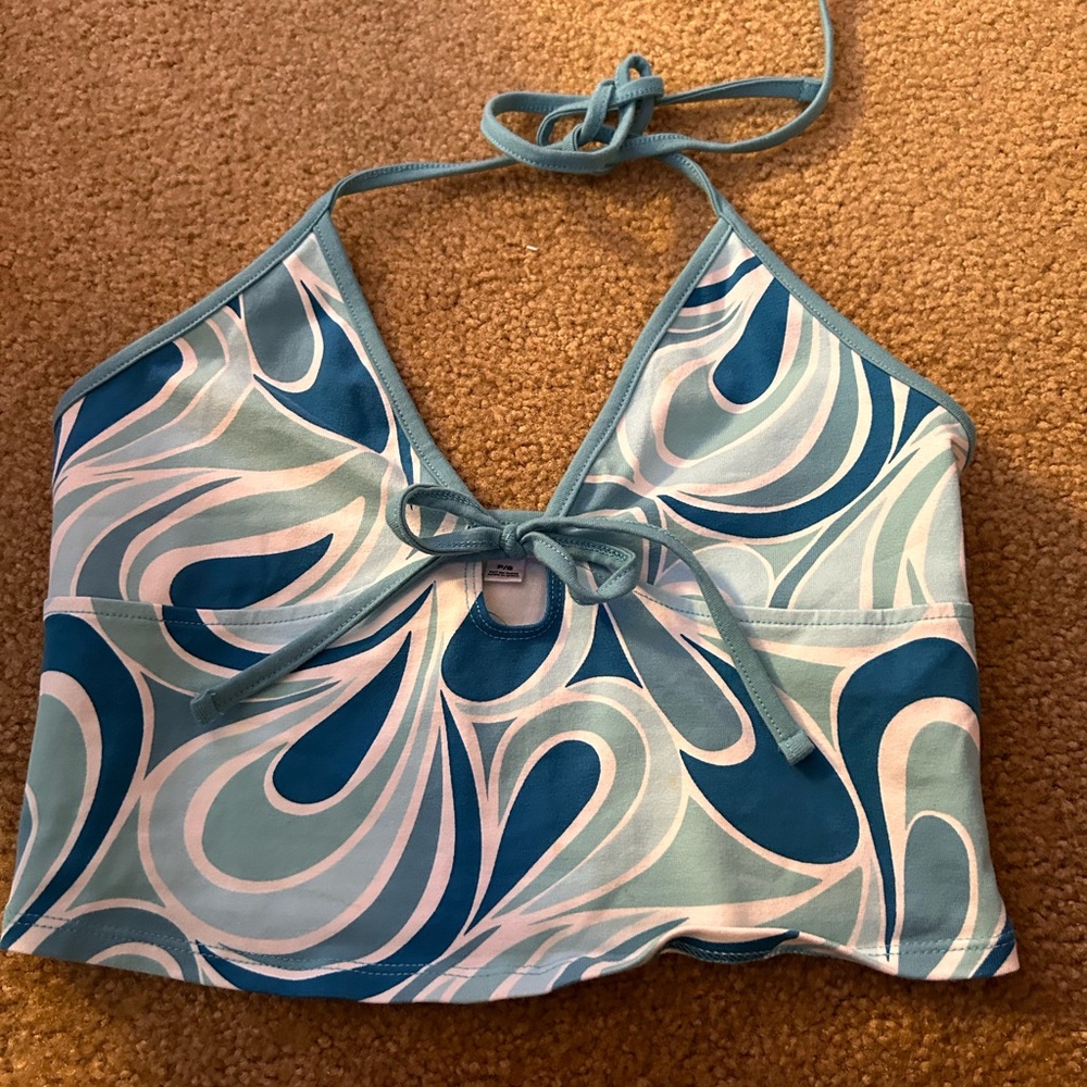 ❤️cutsie garage halter top❤️